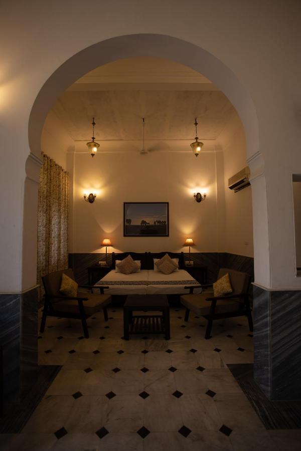 Diggi Palace - A City Center Hidden Heritage Gem Τζαϊπούρ Εξωτερικό φωτογραφία