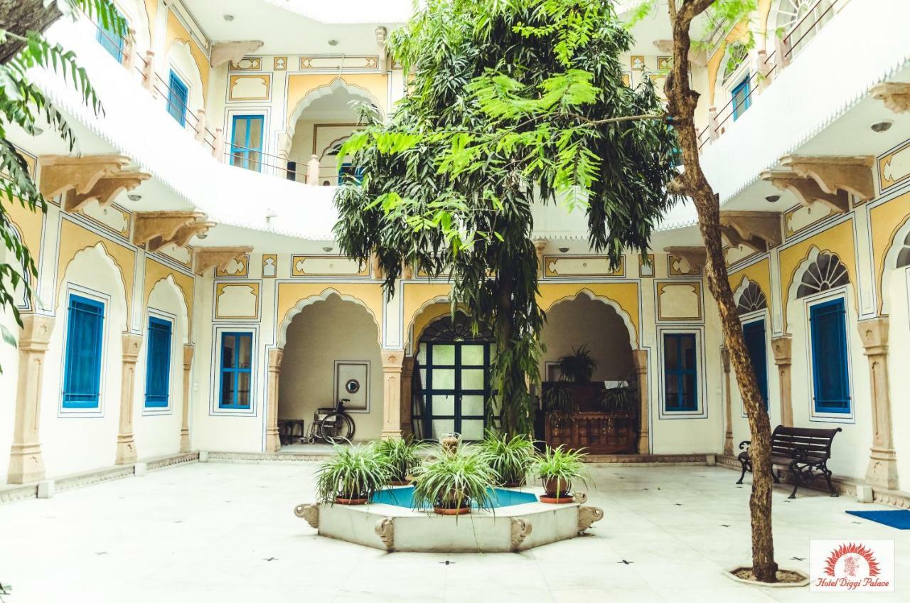 Diggi Palace - A City Center Hidden Heritage Gem Τζαϊπούρ Εξωτερικό φωτογραφία